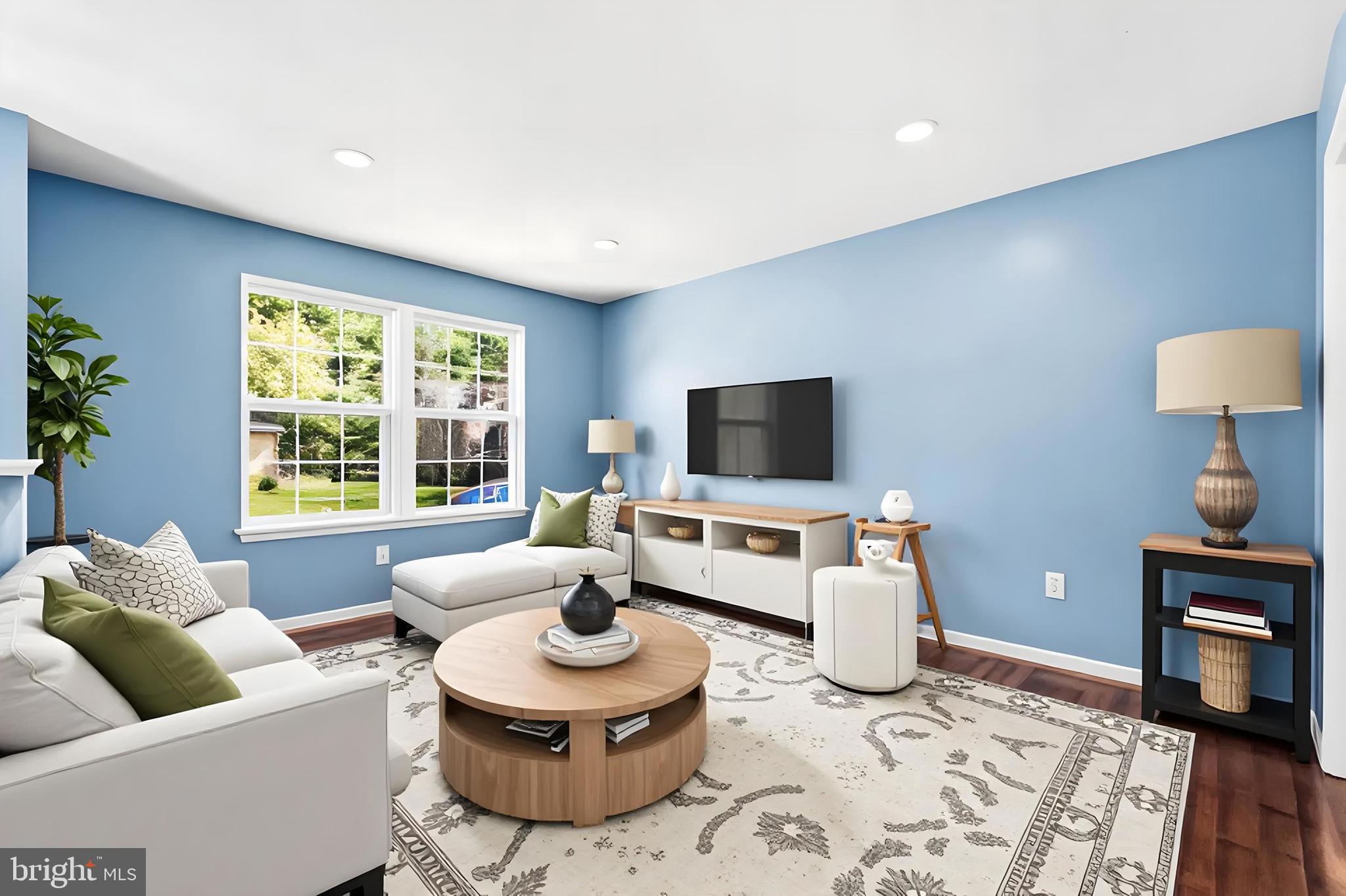 CATONSVILLE MANOR - Residential