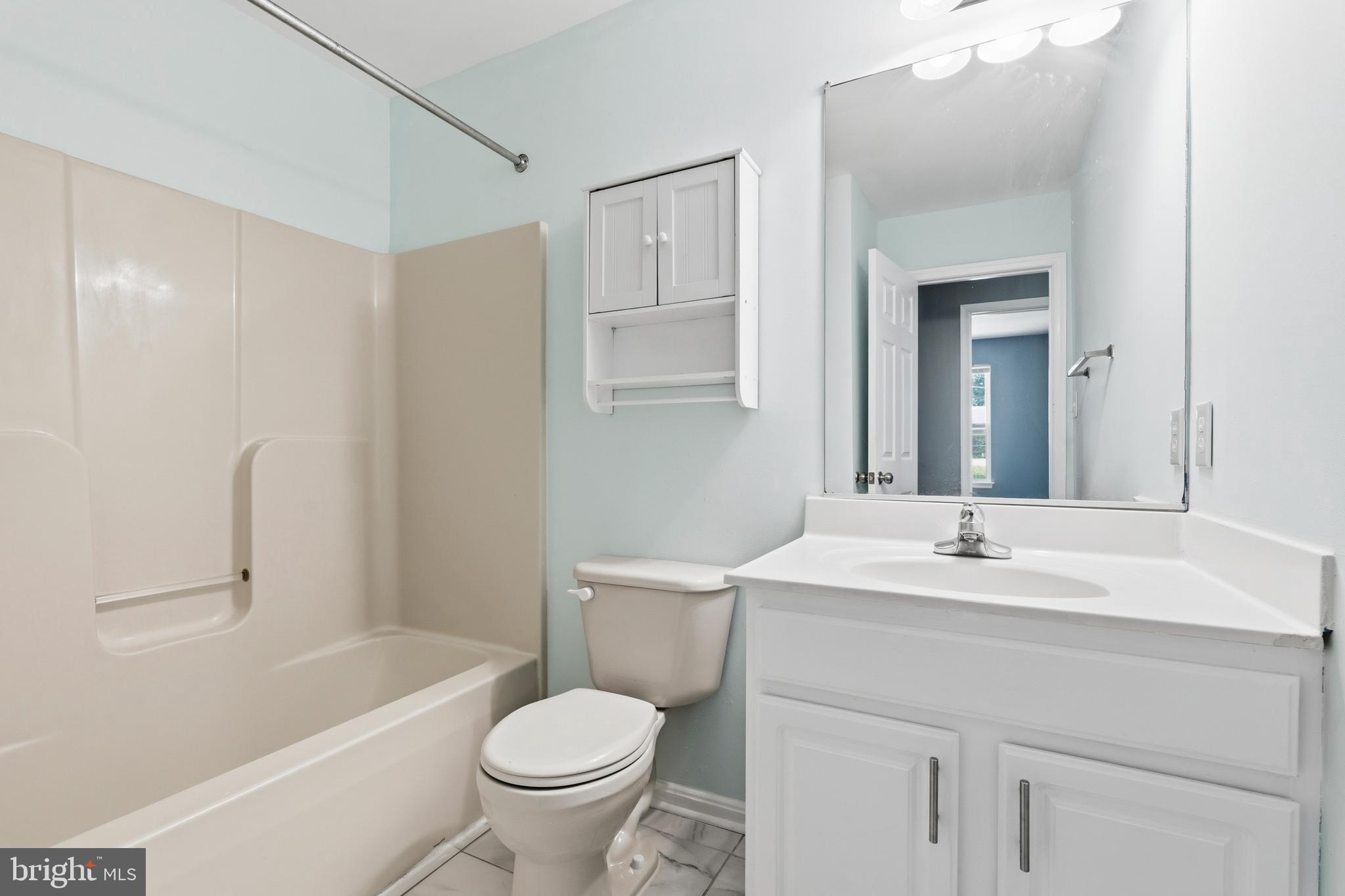 CATONSVILLE MANOR - Residential