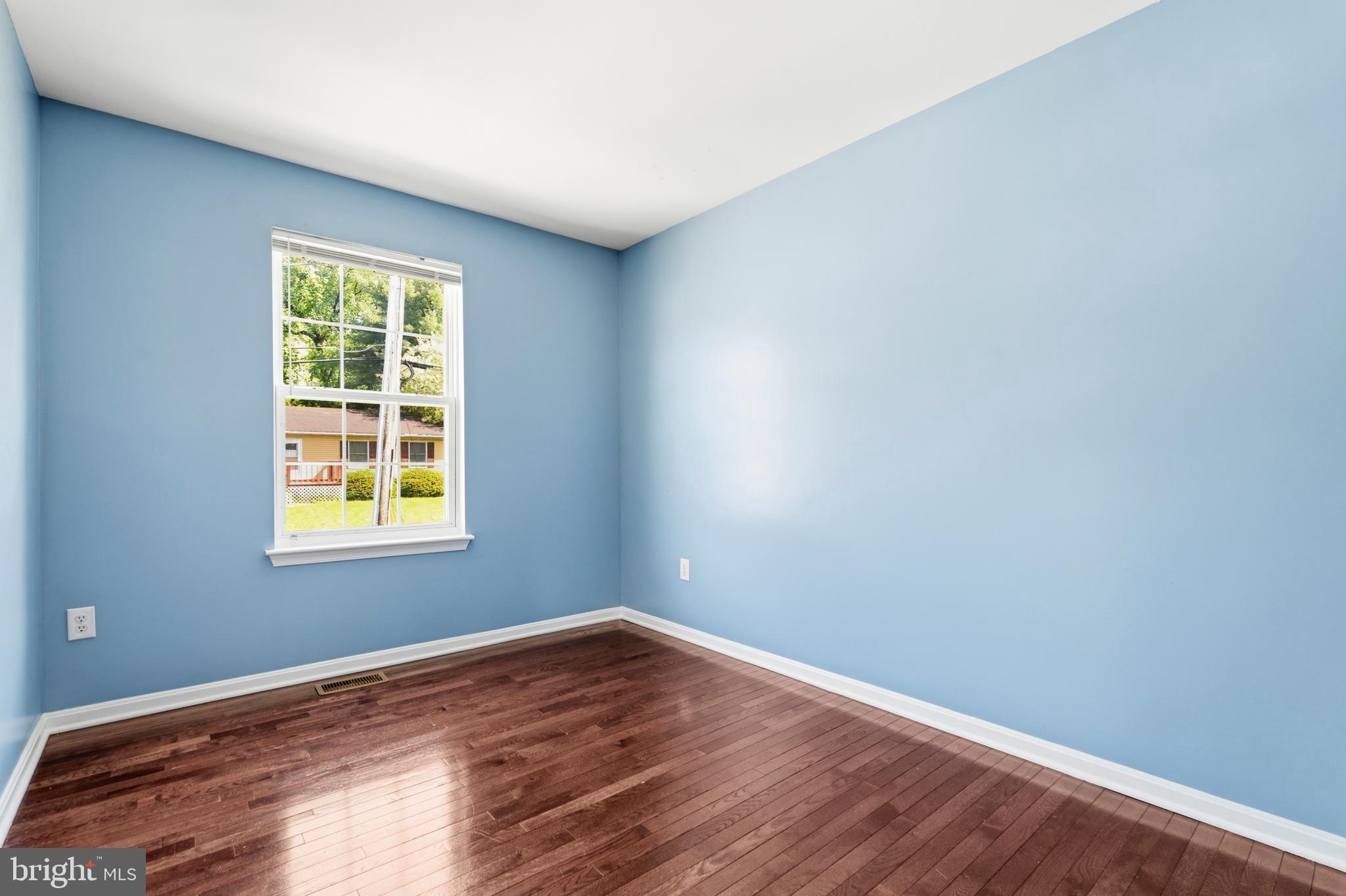 CATONSVILLE MANOR - Residential