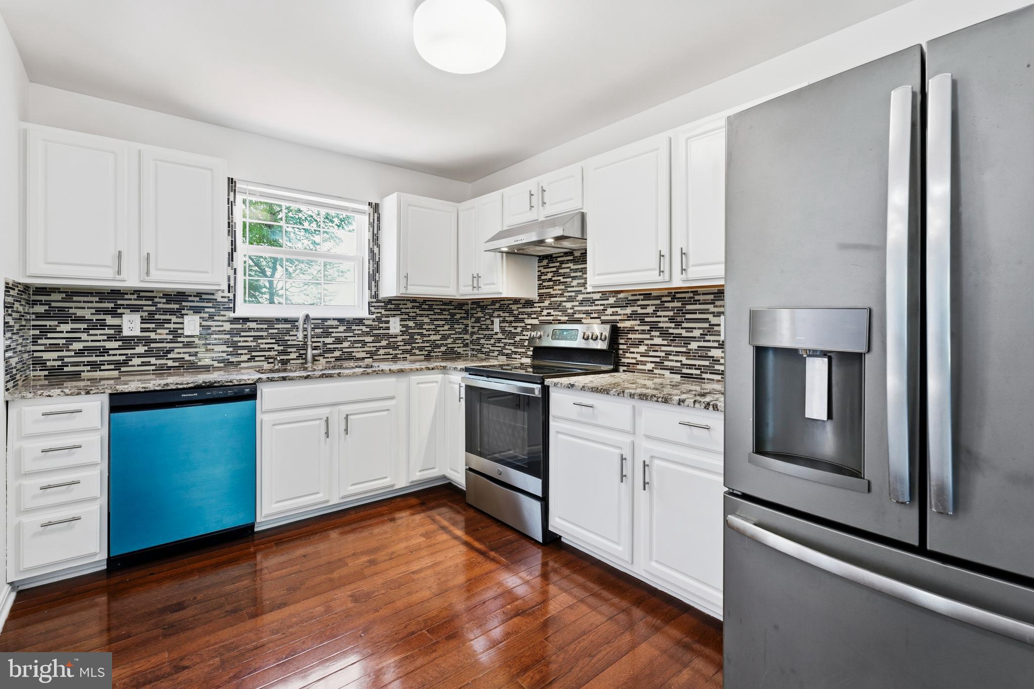 CATONSVILLE MANOR - Residential