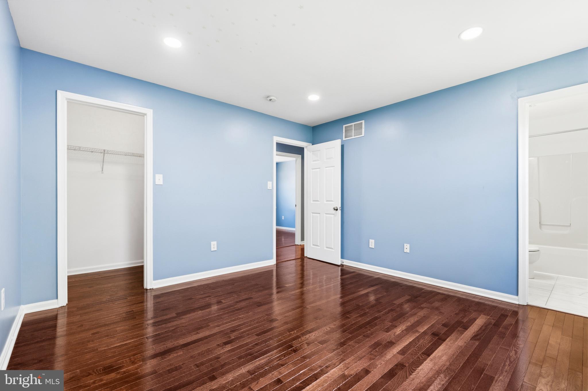 CATONSVILLE MANOR - Residential