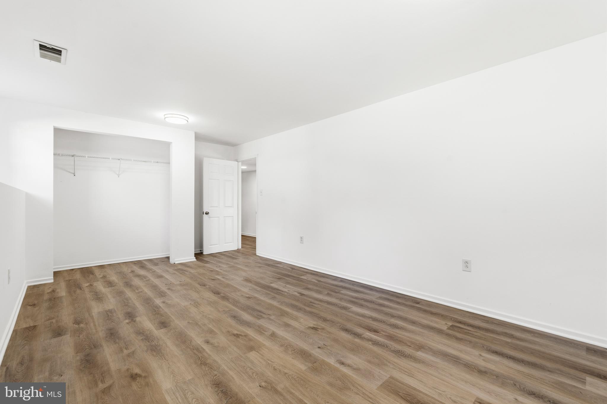 CATONSVILLE MANOR - Residential