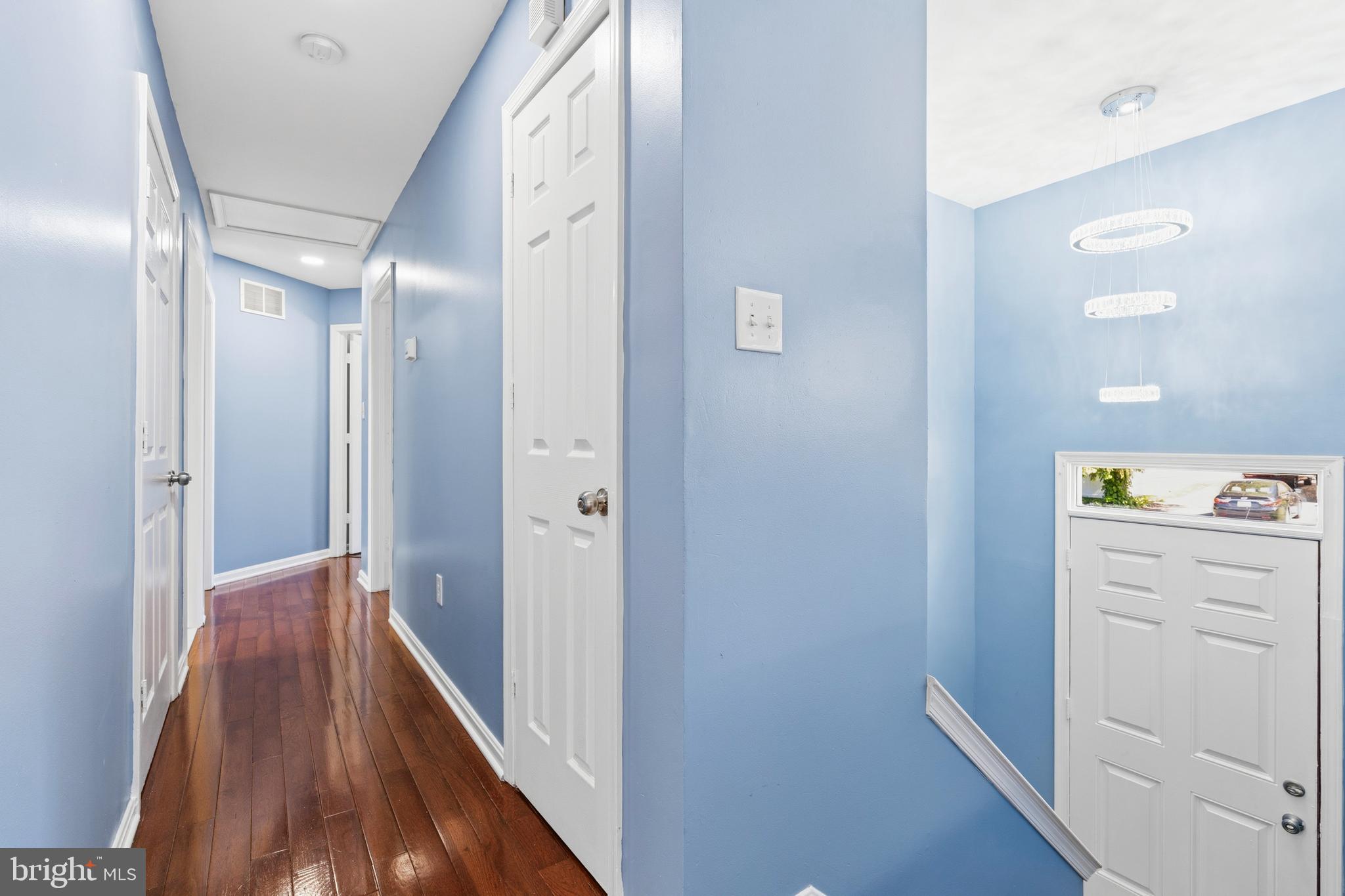 CATONSVILLE MANOR - Residential