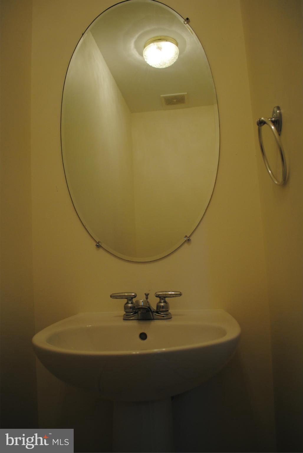 KINGSVIEW SUB - Residential Lease