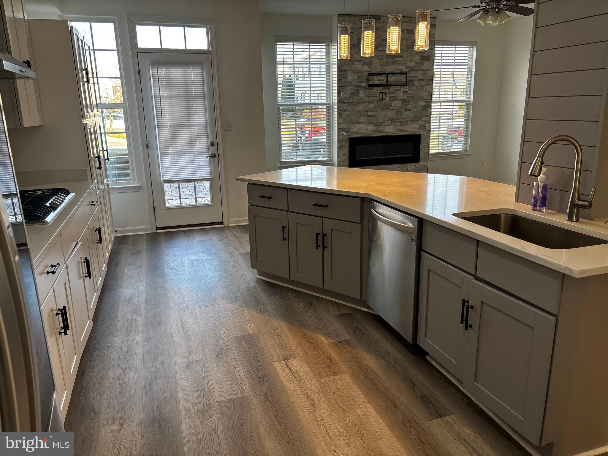 MONMOUTH MEADOWS - Residential Lease