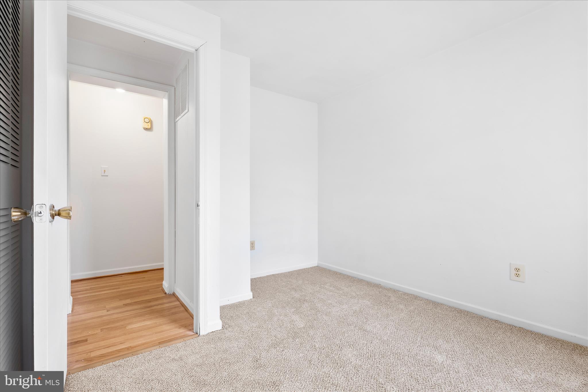 MID COUNTRY VIEW - Residential