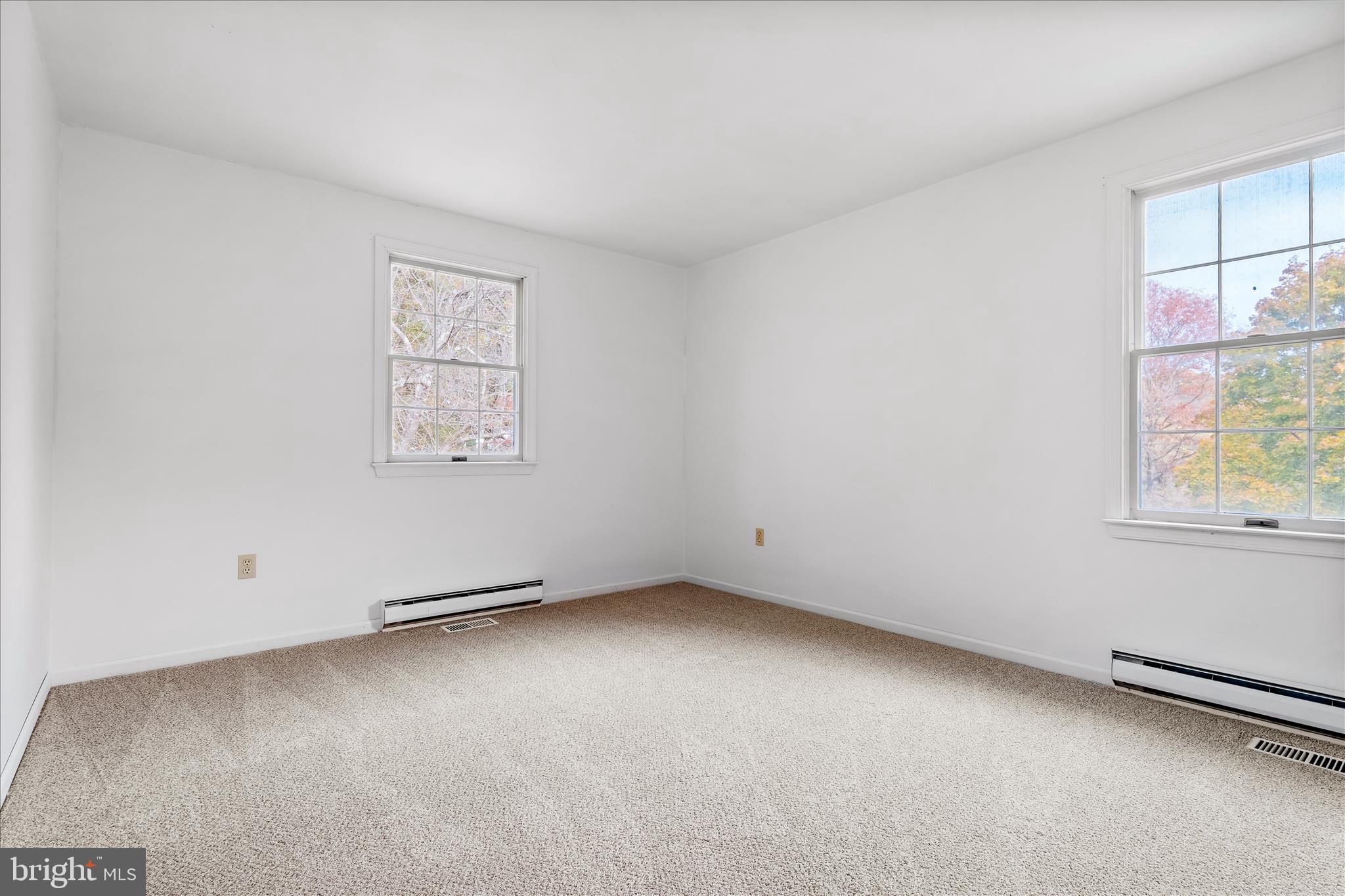 MID COUNTRY VIEW - Residential