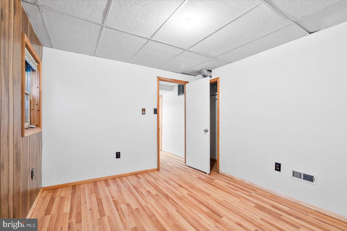 MID COUNTRY VIEW - Residential