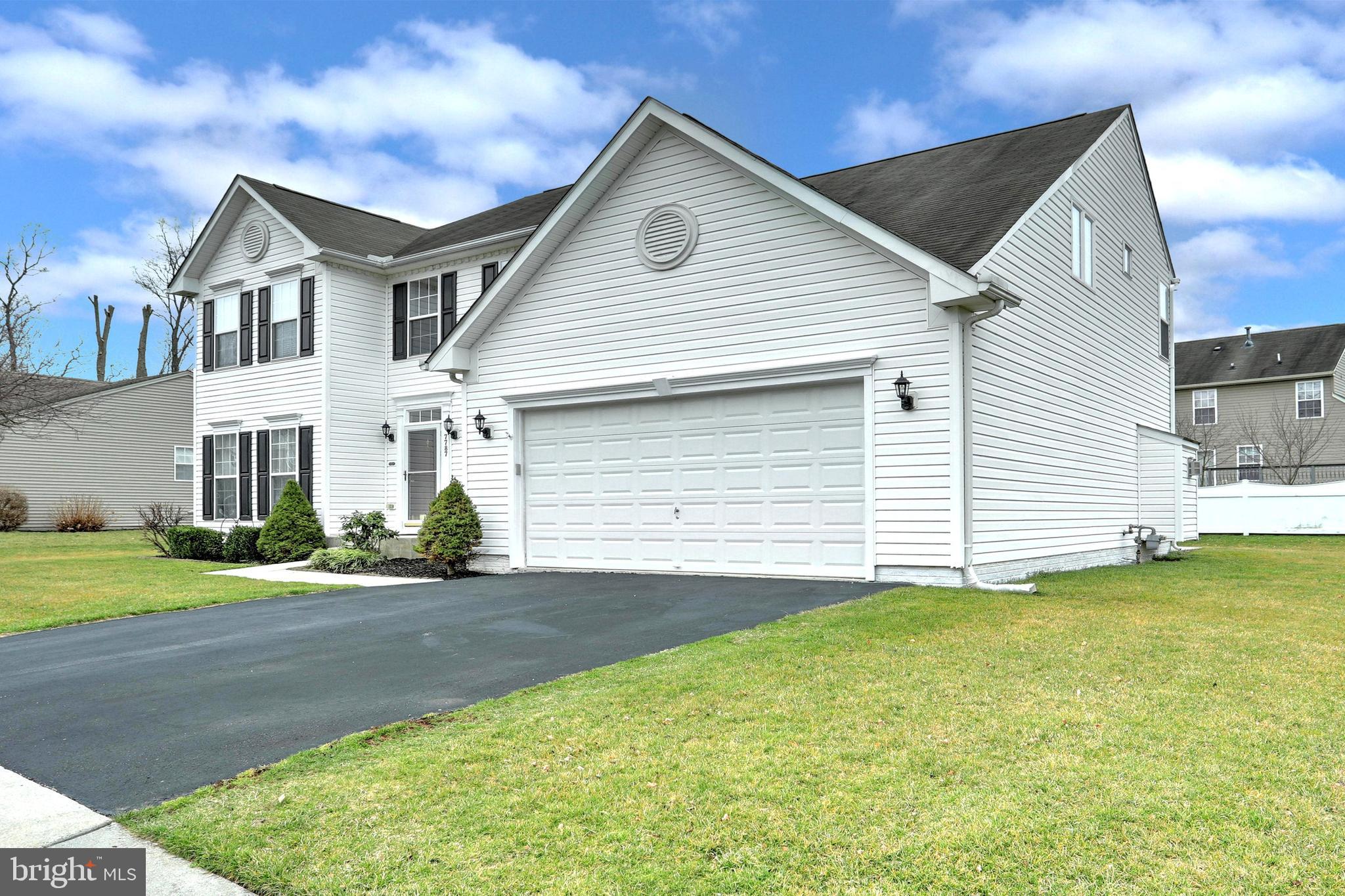 SENECA RIDGE - Residential