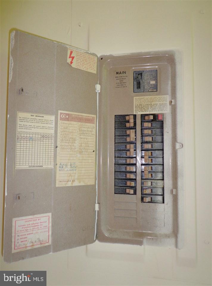 WASHINGTON SQUARE - Residential