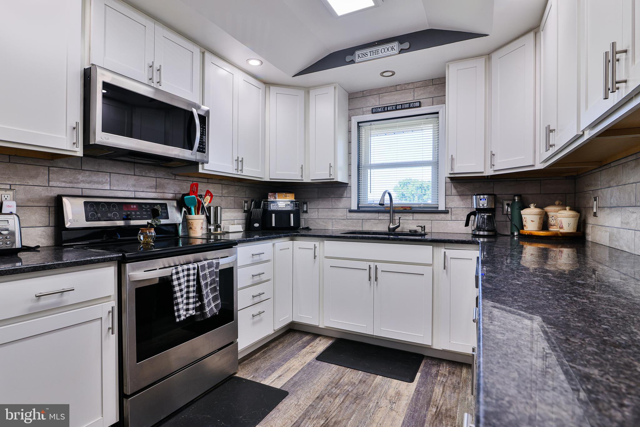 HOLLY HILL - Residential