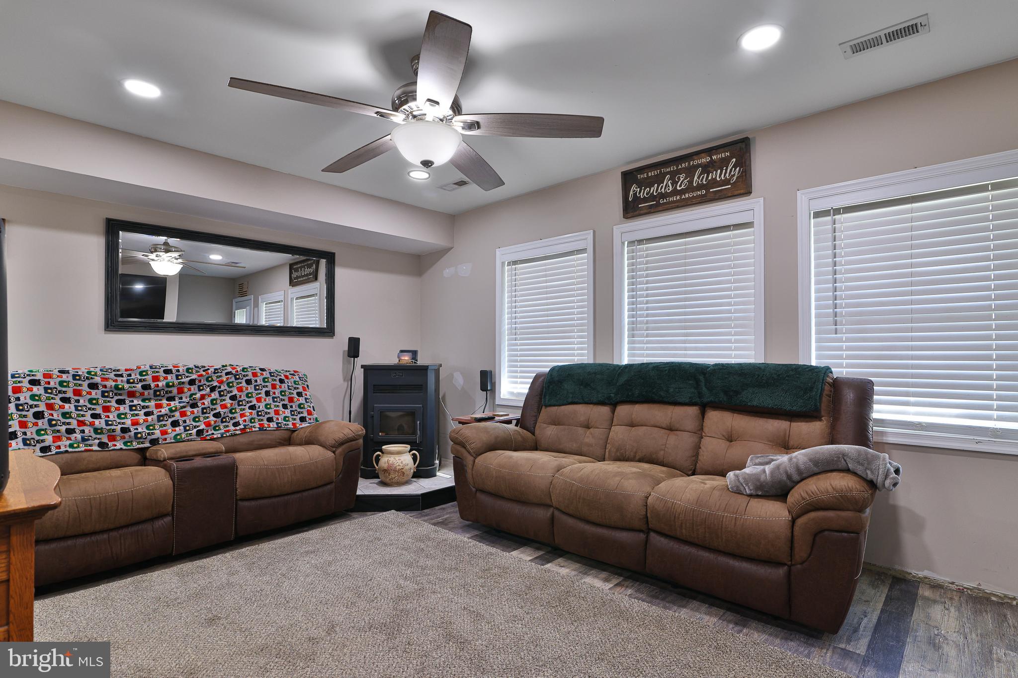 HOLLY HILL - Residential