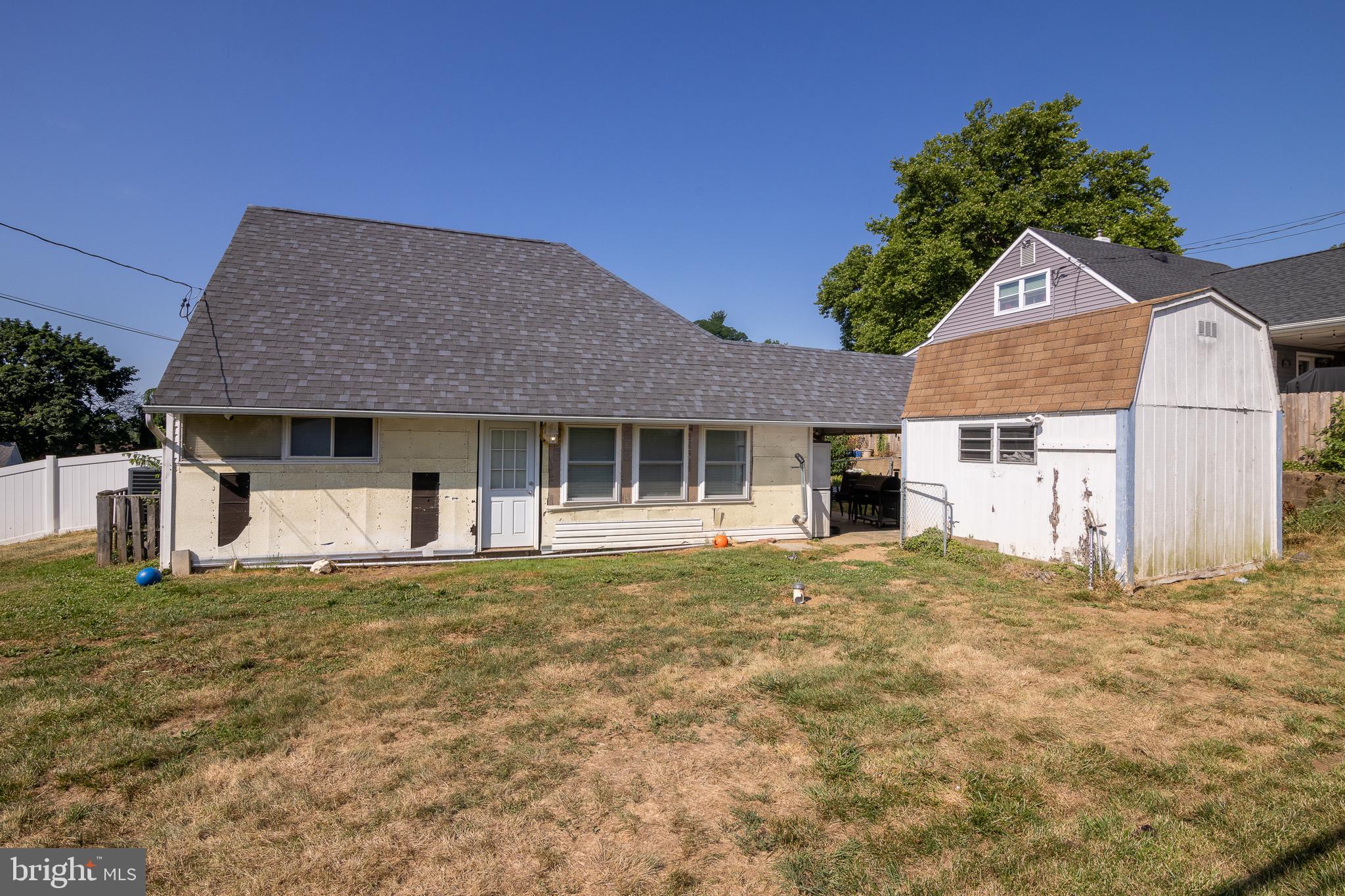 HOLLY HILL - Residential