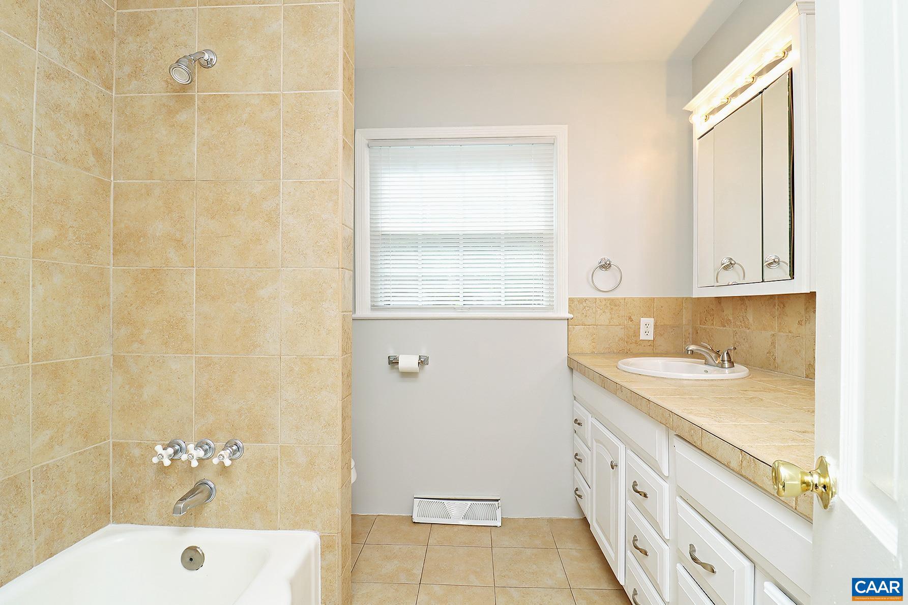 BERKELEY - Residential Lease