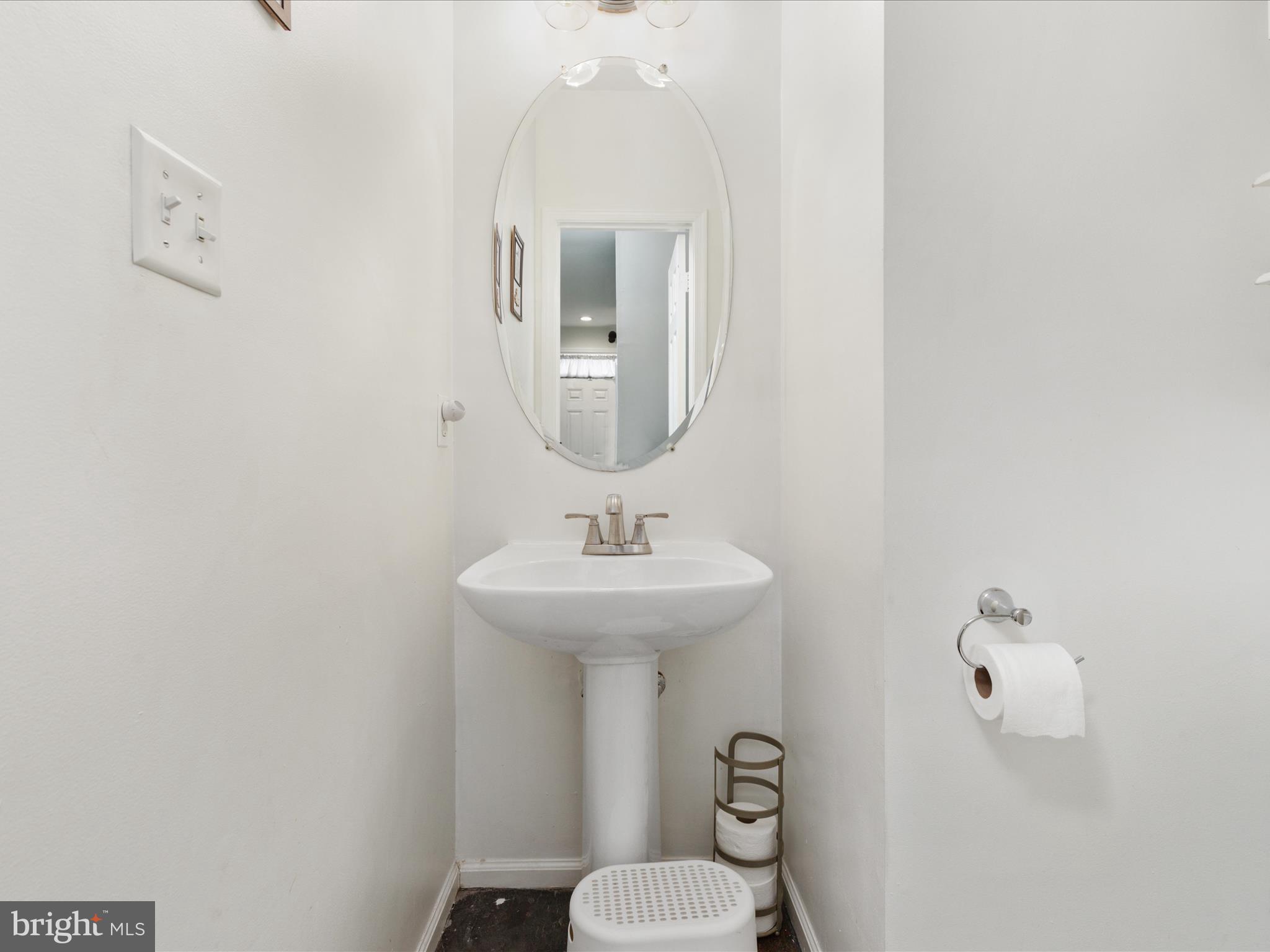 MONTCLAIR MEWS - Residential