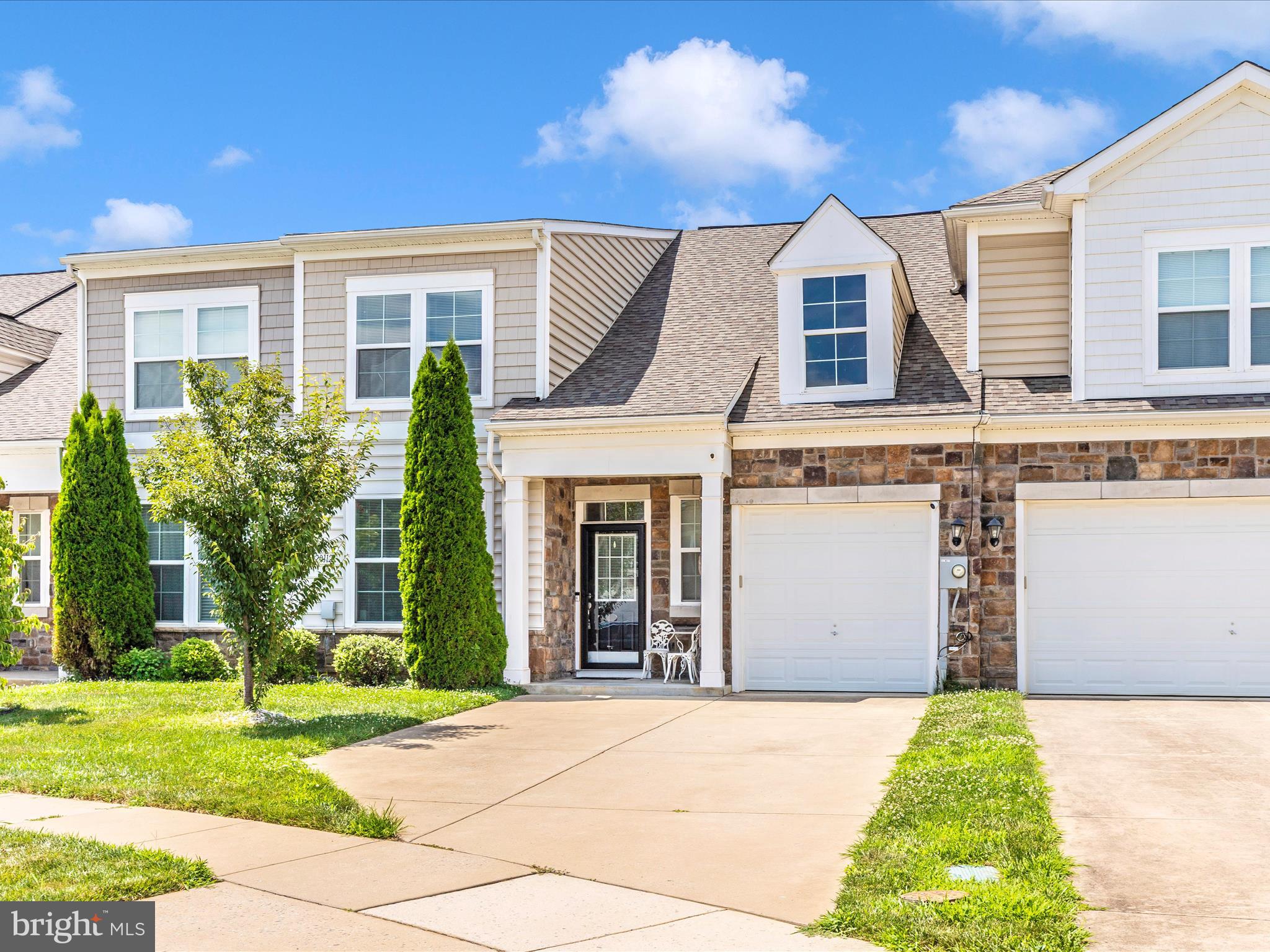 ROSEWOOD VILLAGE - Residential