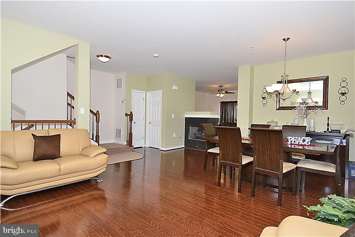 MARKET CENTER CONDOMINIUM - Residential Lease