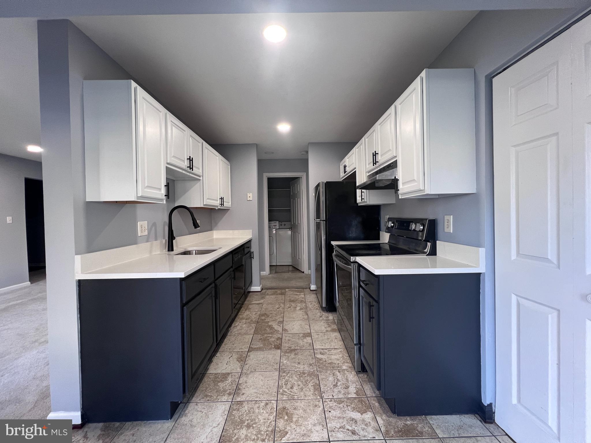 BATTERY HEIGHTS - Residential Lease