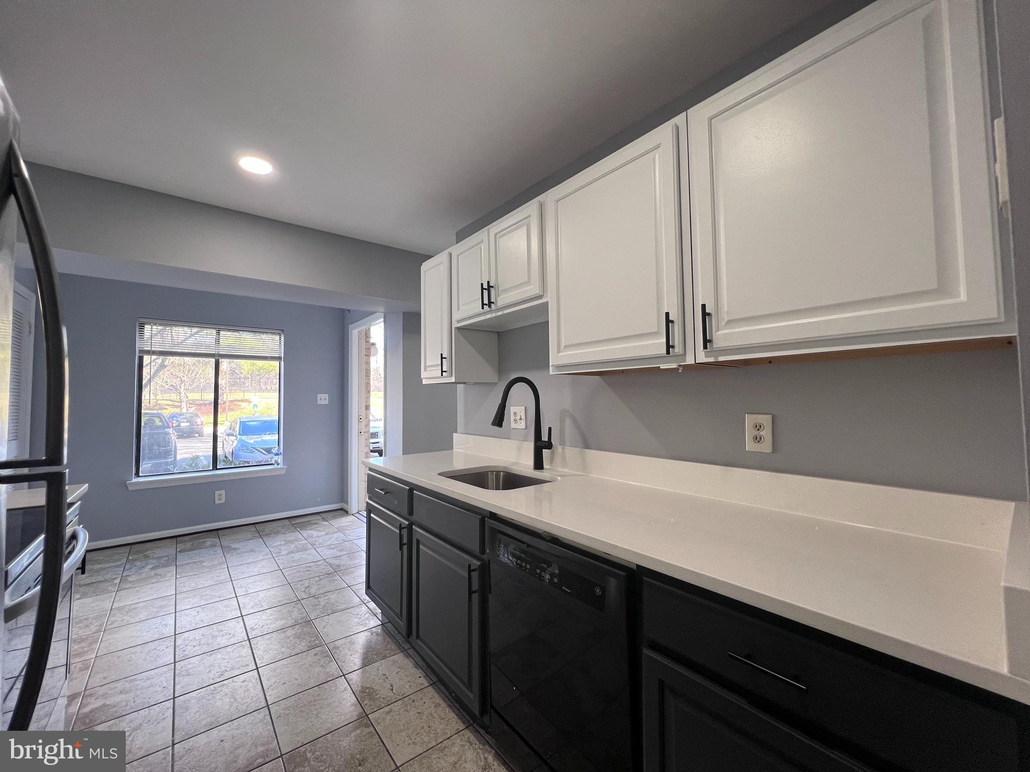 BATTERY HEIGHTS - Residential Lease