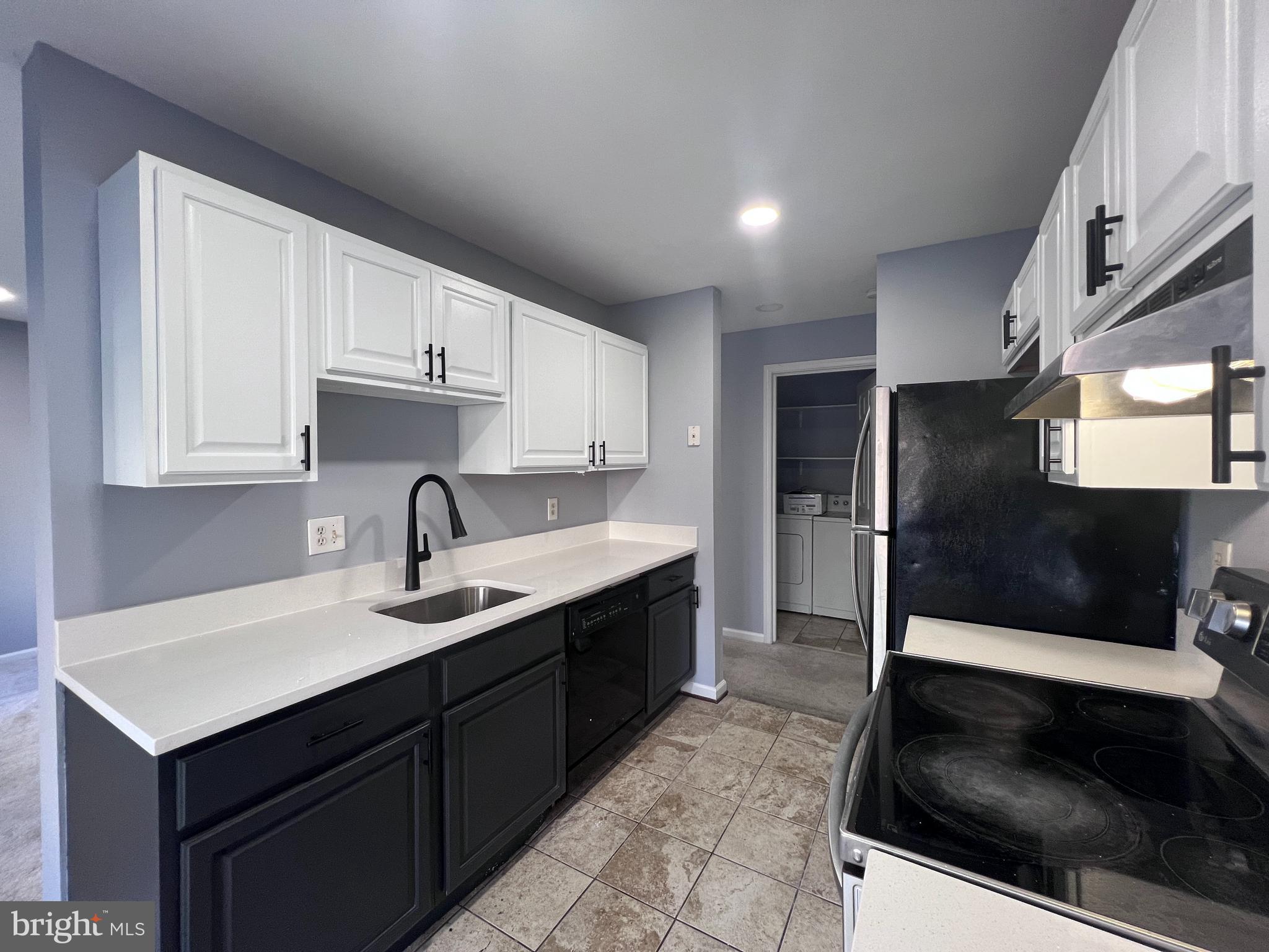 BATTERY HEIGHTS - Residential Lease