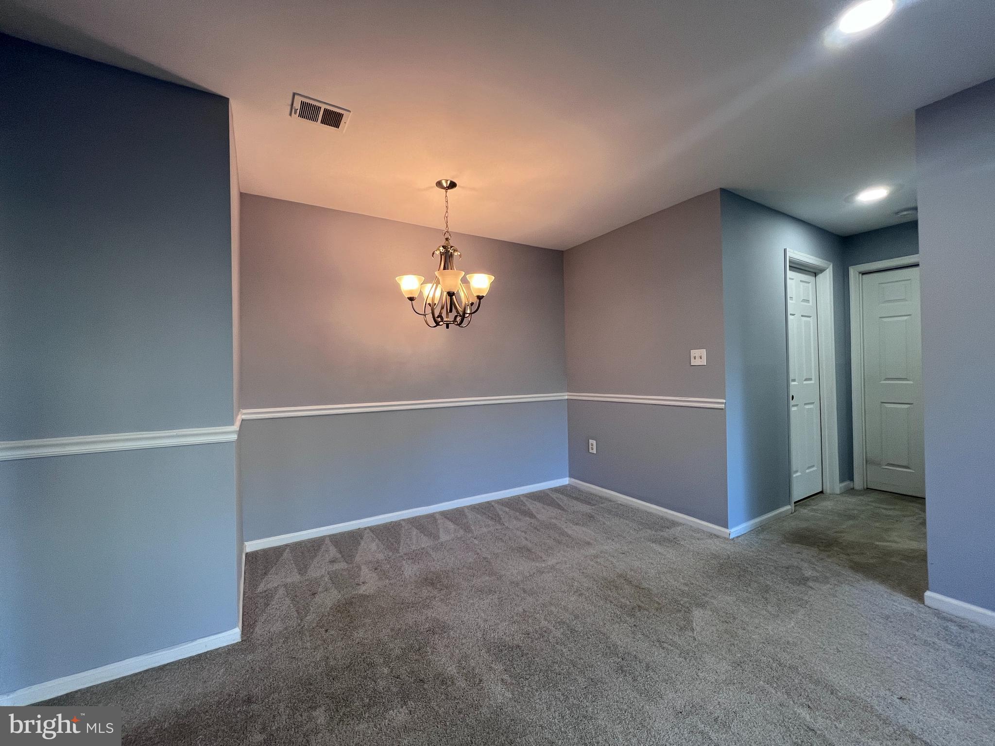 BATTERY HEIGHTS - Residential Lease