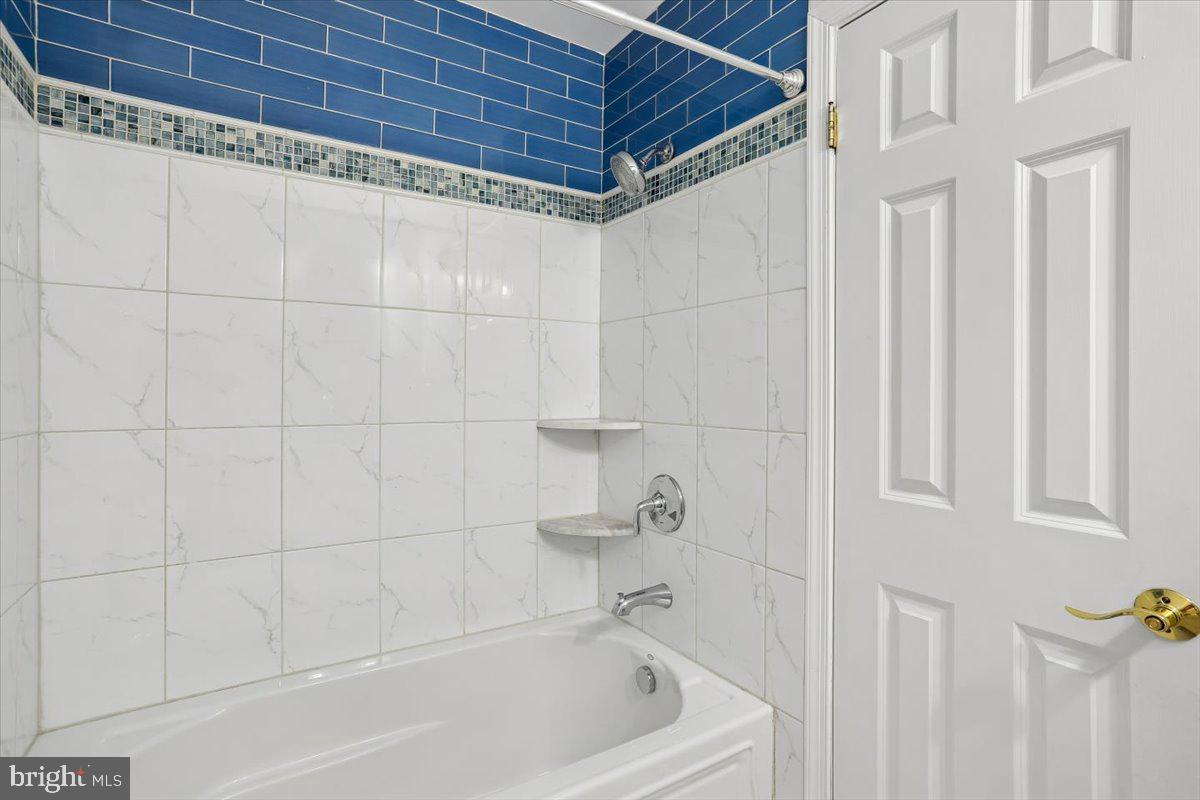 BEDFORDSHIRE - Residential