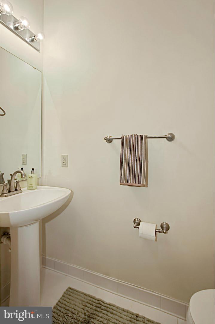 EDGEWATER AT TOWN CENTER - Residential