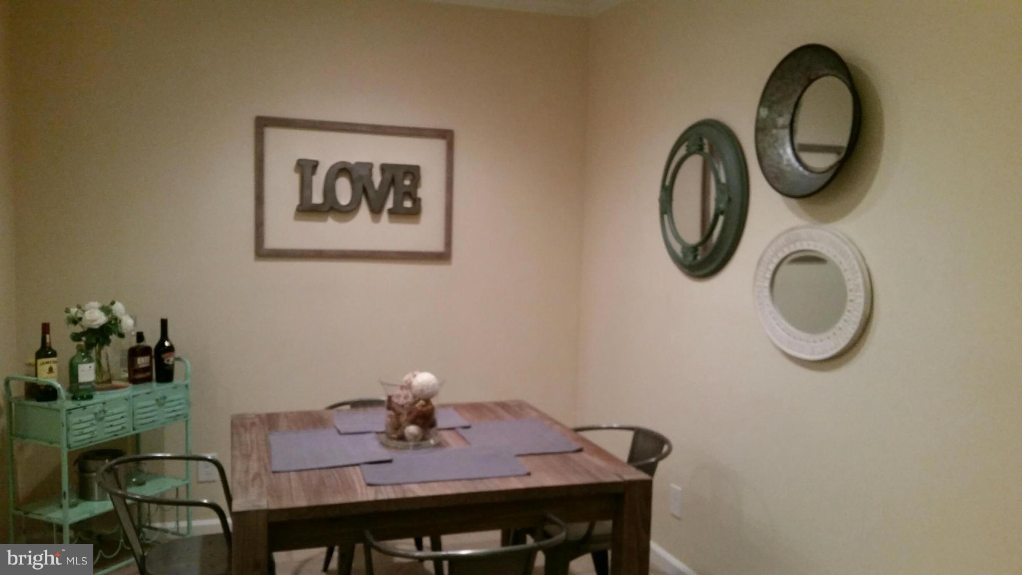 EDGEWATER AT TOWN CENTER - Residential