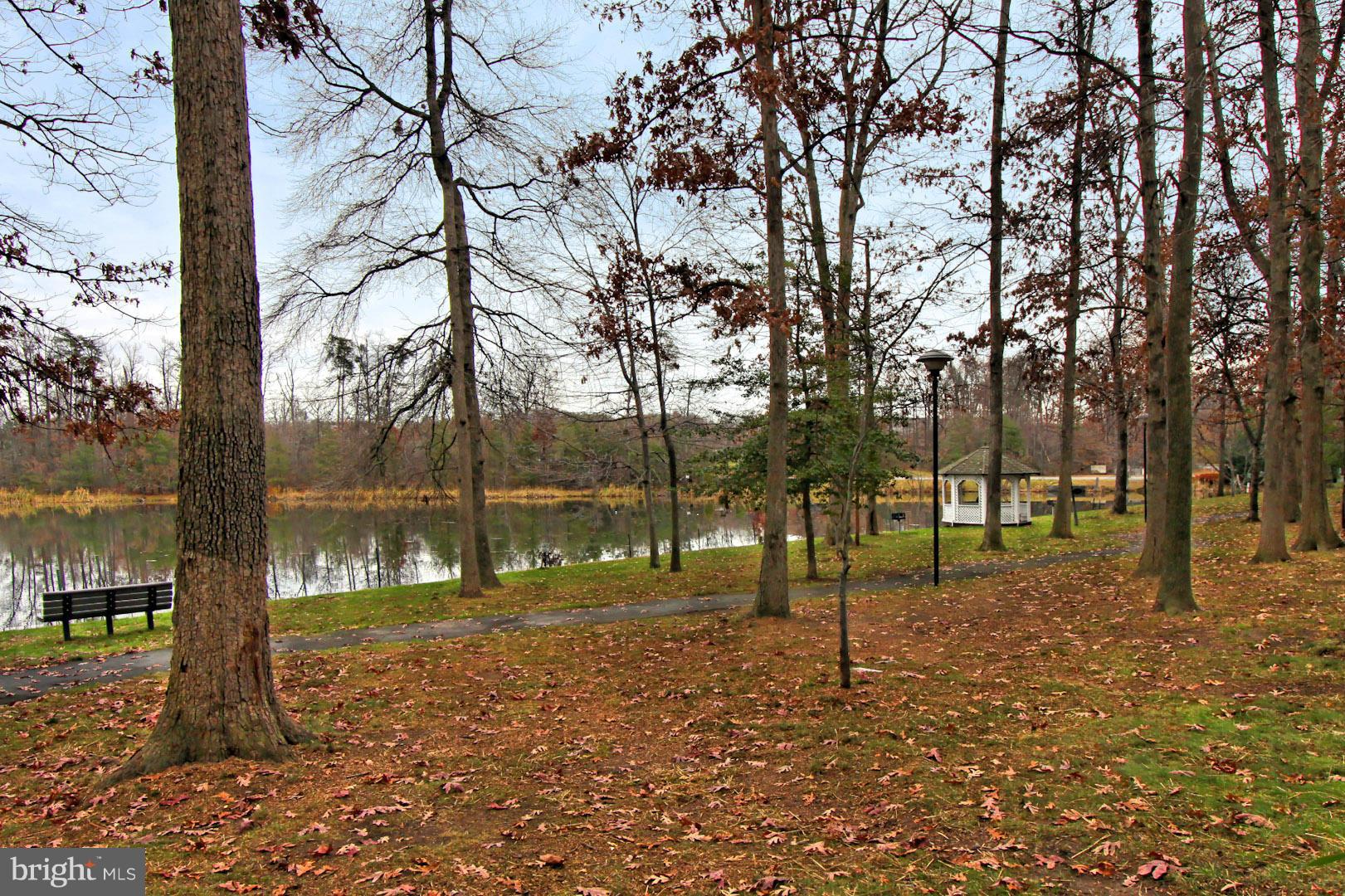 EDGEWATER AT TOWN CENTER - Residential