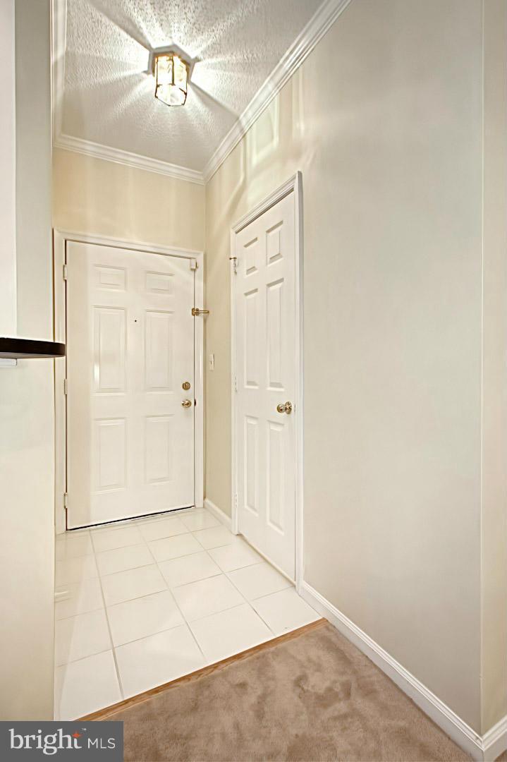 EDGEWATER AT TOWN CENTER - Residential