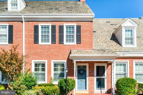 Townhouse For Rent - 4603 36th Street #B<br/> ARLINGTON, VA 22206
