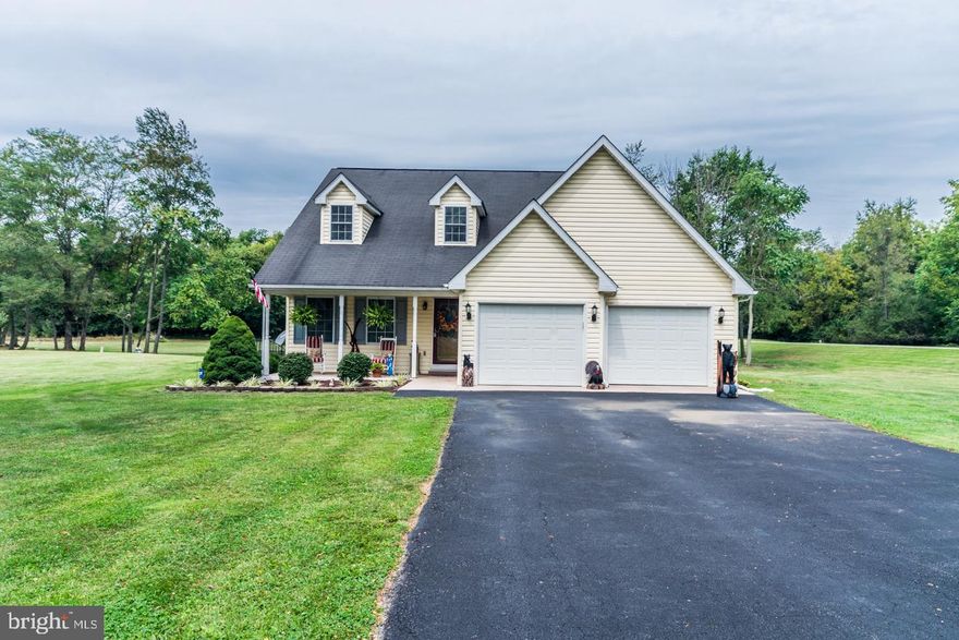 This house is a cute as they come! Immaculately maintained, tasteful decor and neutral colors.  Kitchen and baths are updated.  The owners bedroom has a luxurious master bath with separate tub and shower and custom tile work. This 2+ corner lot is located off Arden Nolville Road in desirable Quail Springs Estates.  The level lot is a truly park-like setting already equiped with a large patio and attached gazebo canopy providing you with a private oasis.  This lovely home could be yours.
