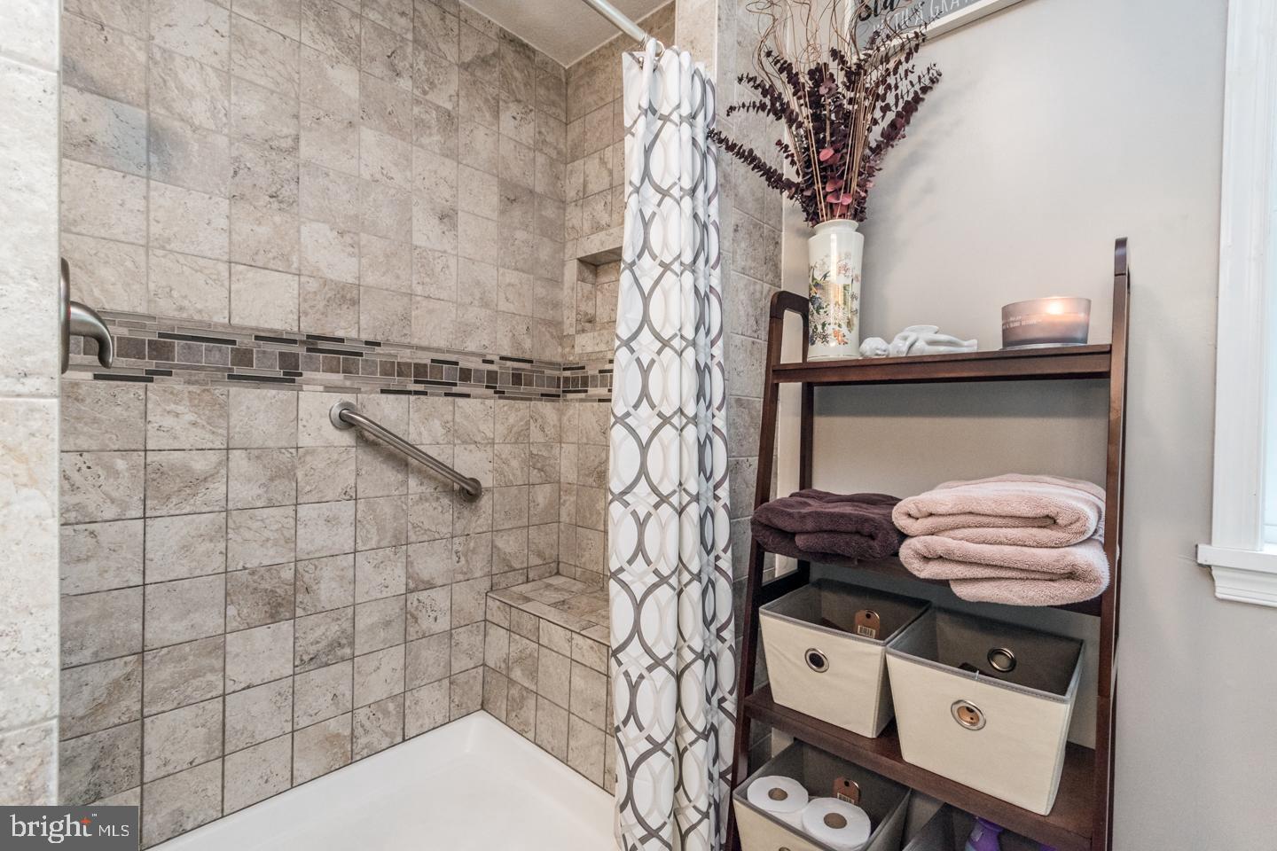 QUAIL SPRINGS ESTATES - Residential