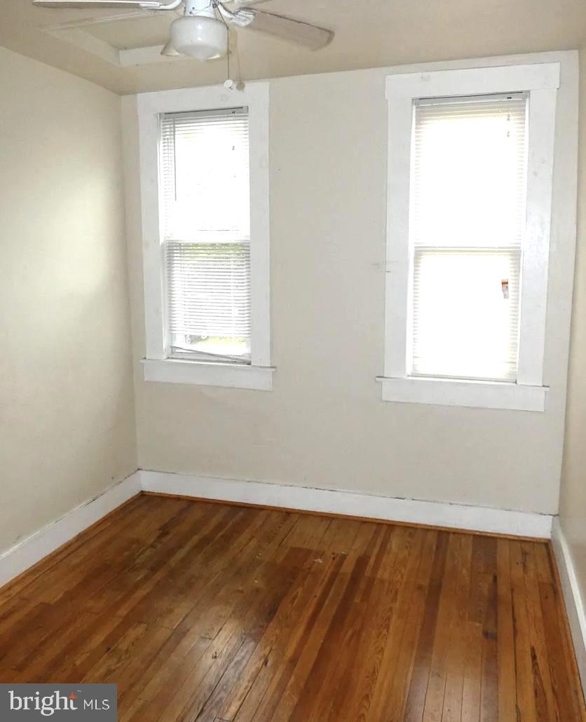 MILL HILL - Residential Lease