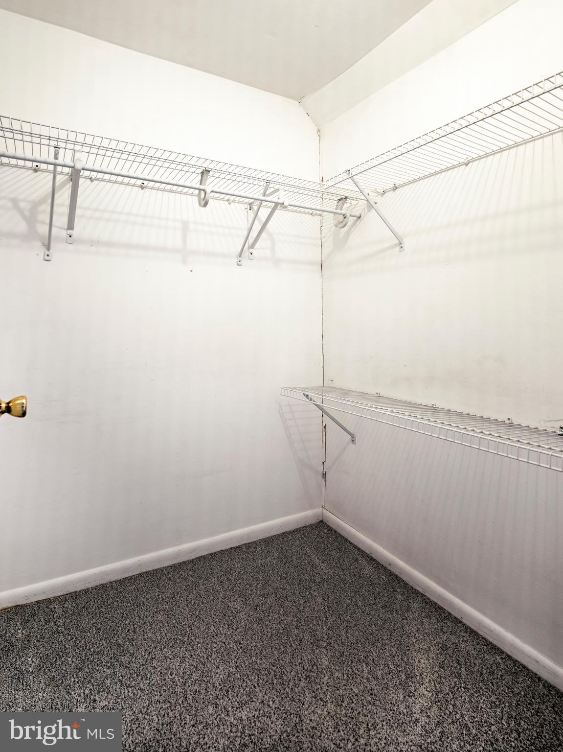 ALVERNO VALLEY FRM - Residential