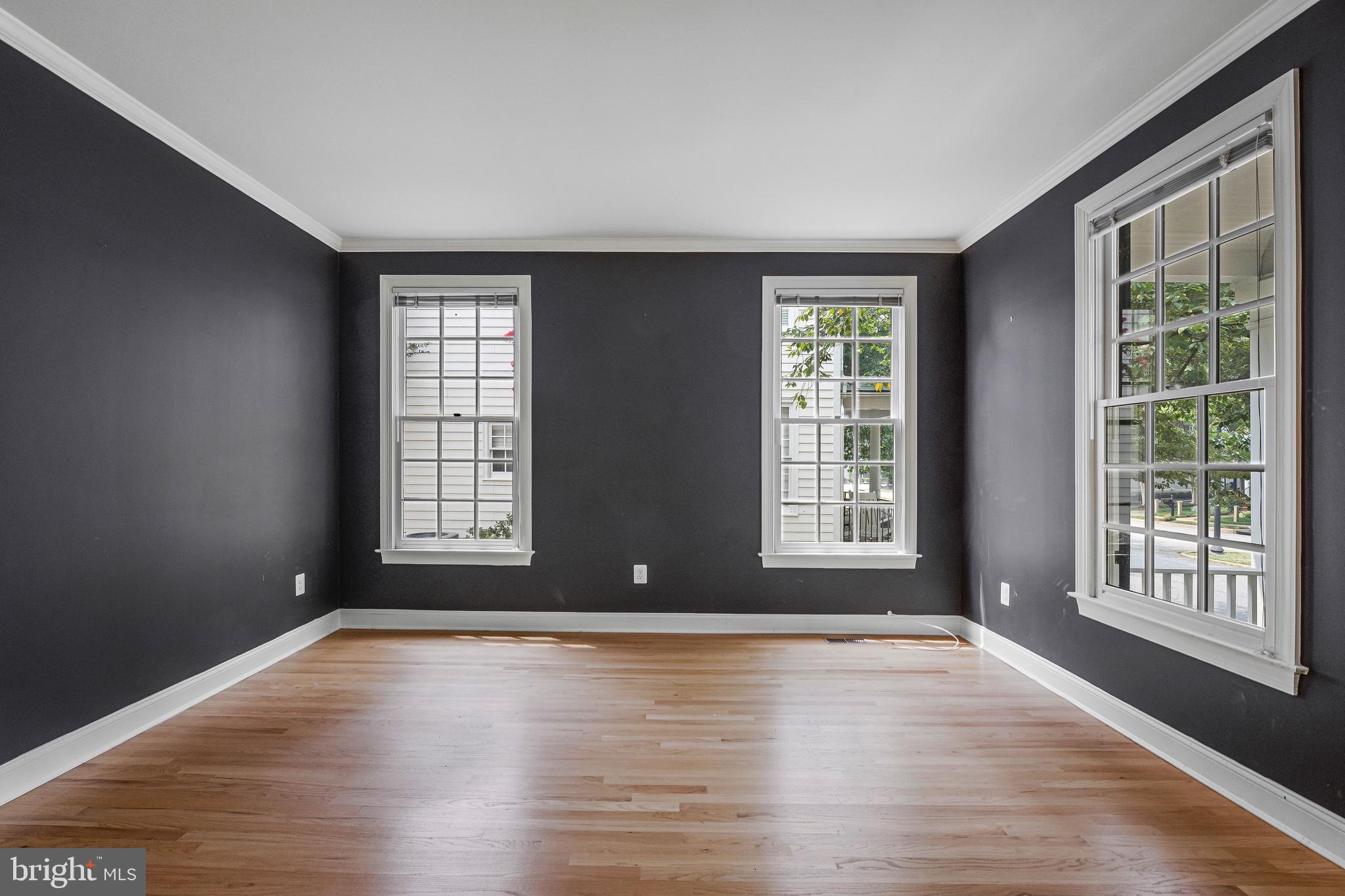 10 MEMORIAL DRIVE NW