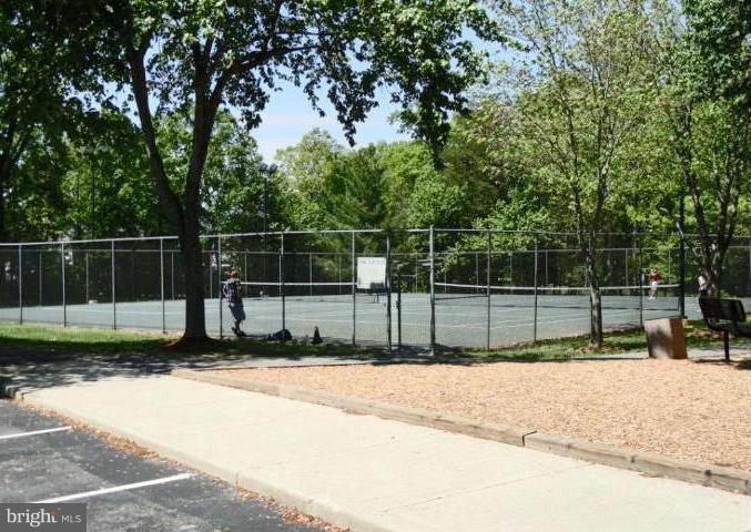 ST CHARLES SUB - HAMPSHIRE - Residential Lease