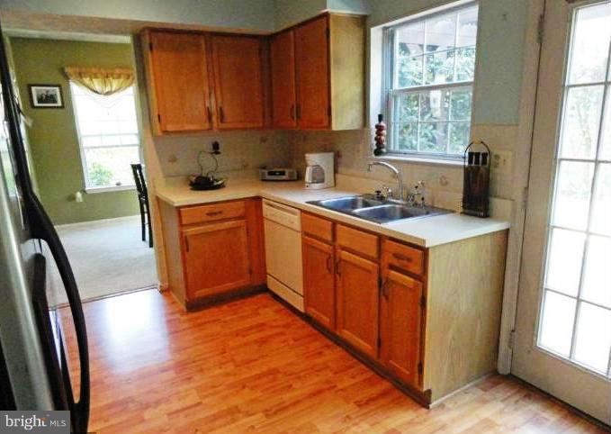 ST CHARLES SUB - HAMPSHIRE - Residential Lease