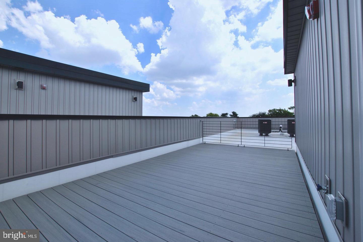 OLDE KENSINGTON - Residential Lease