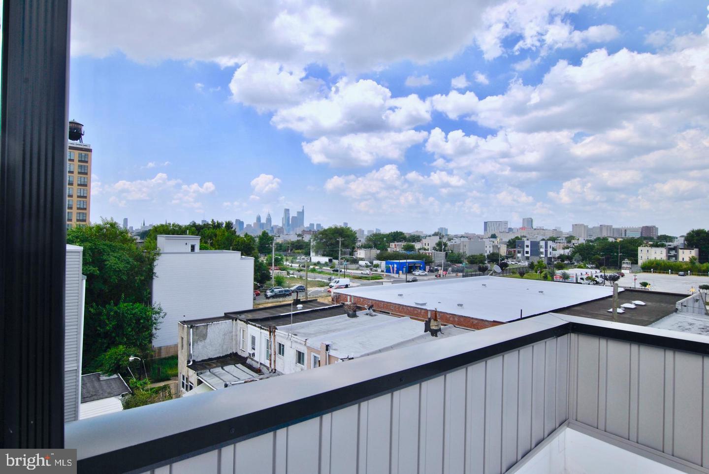 OLDE KENSINGTON - Residential Lease