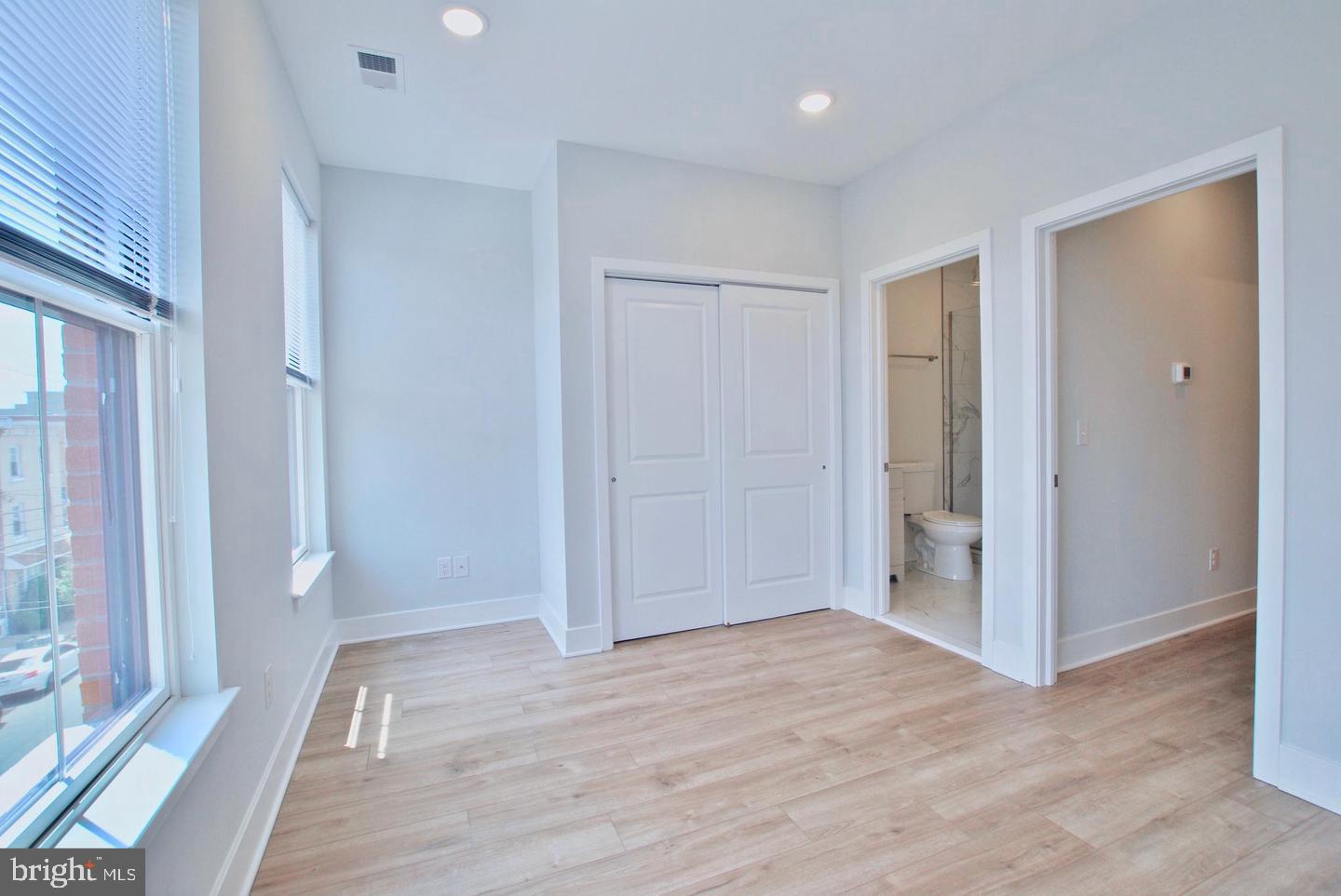 OLDE KENSINGTON - Residential Lease