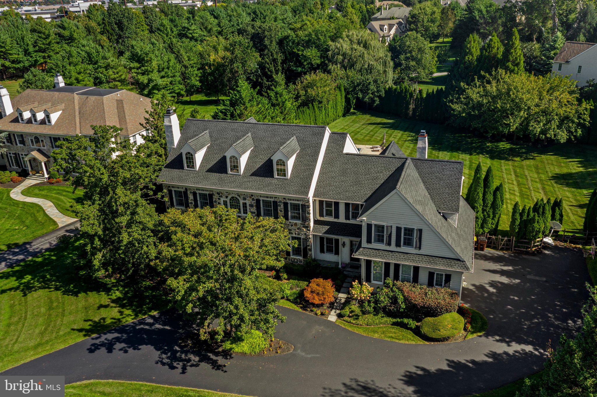 210 QUISSET LANE