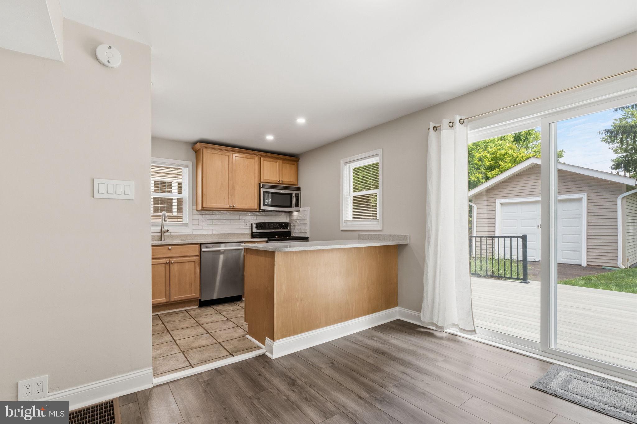 WILLOW GROVE - Residential