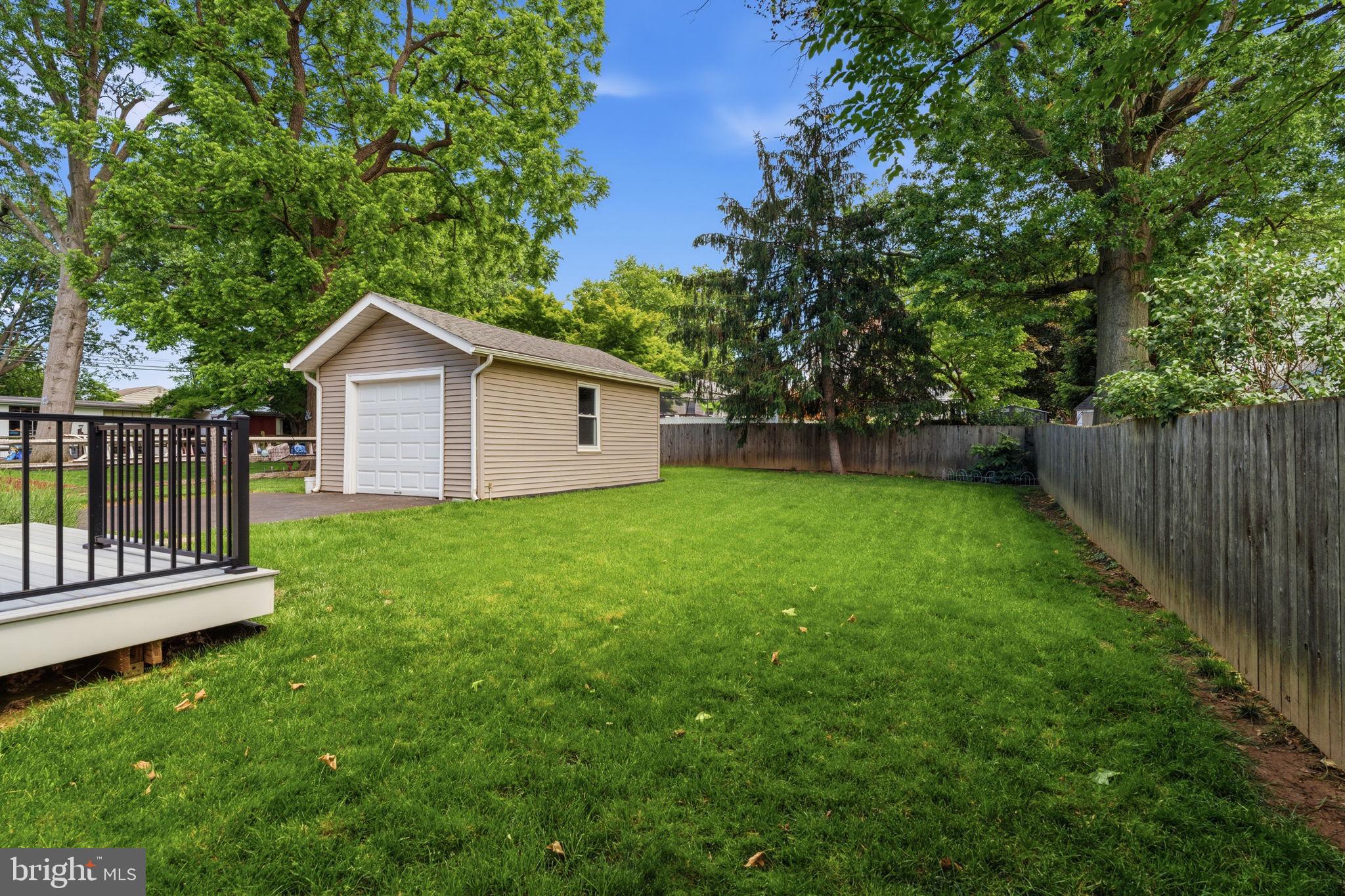 WILLOW GROVE - Residential
