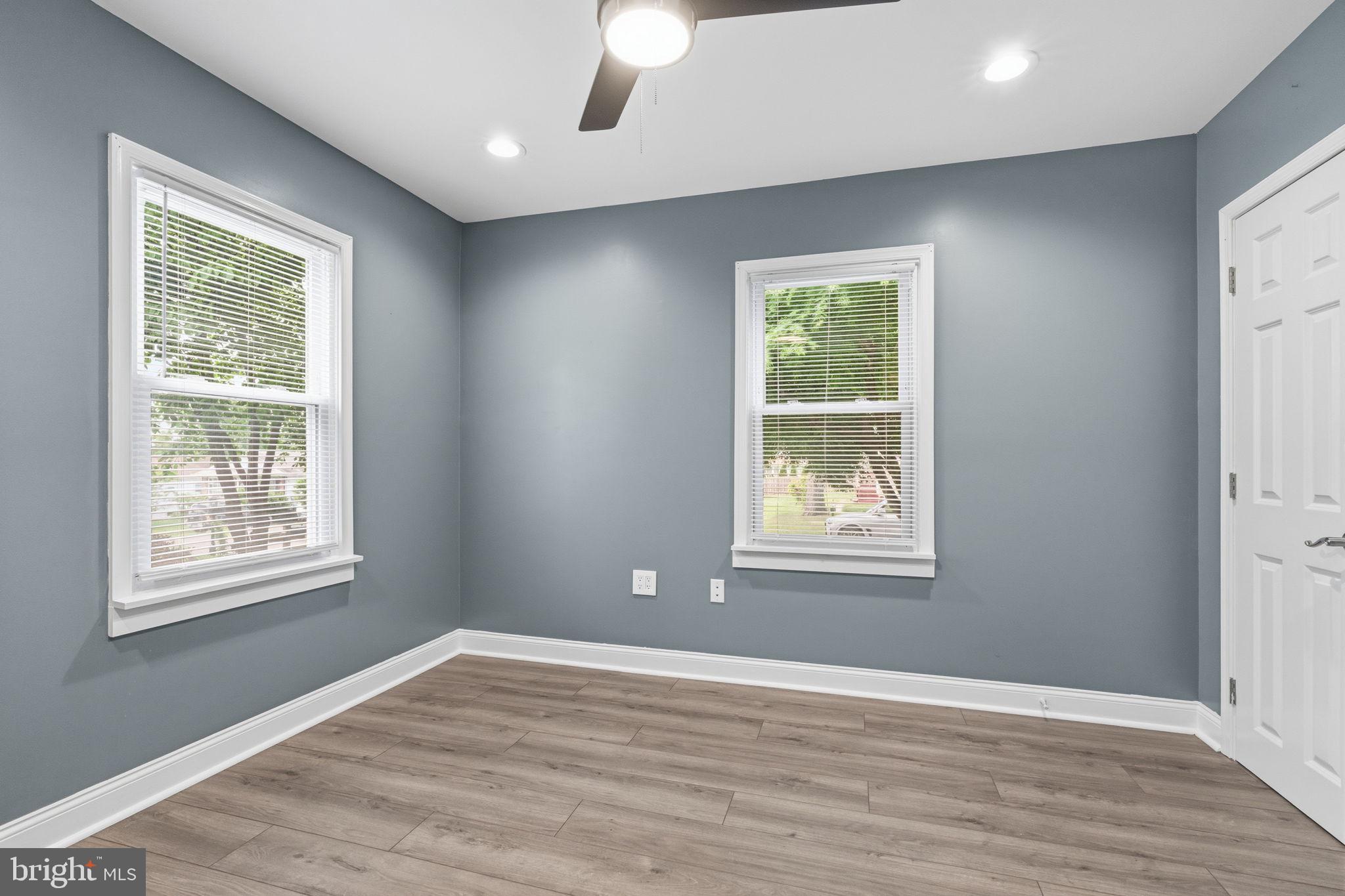 WILLOW GROVE - Residential