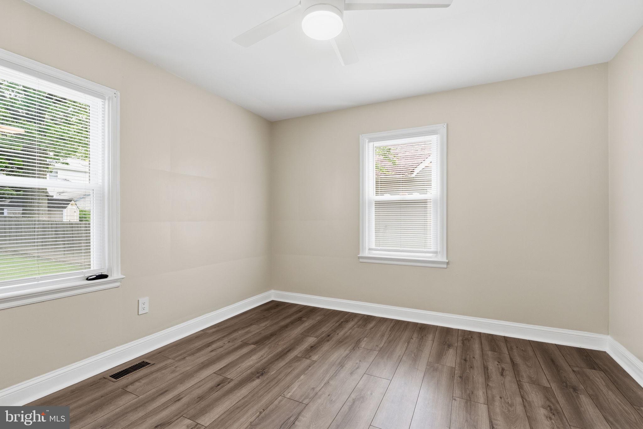WILLOW GROVE - Residential