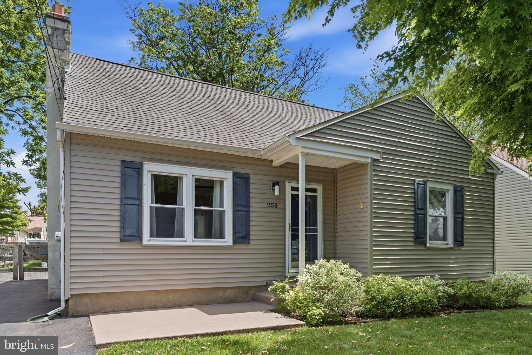 WILLOW GROVE - Residential