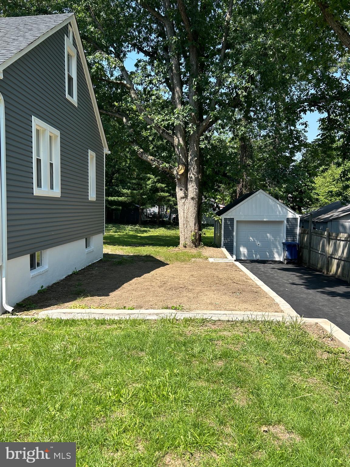 10 DELAWARE AVENUE