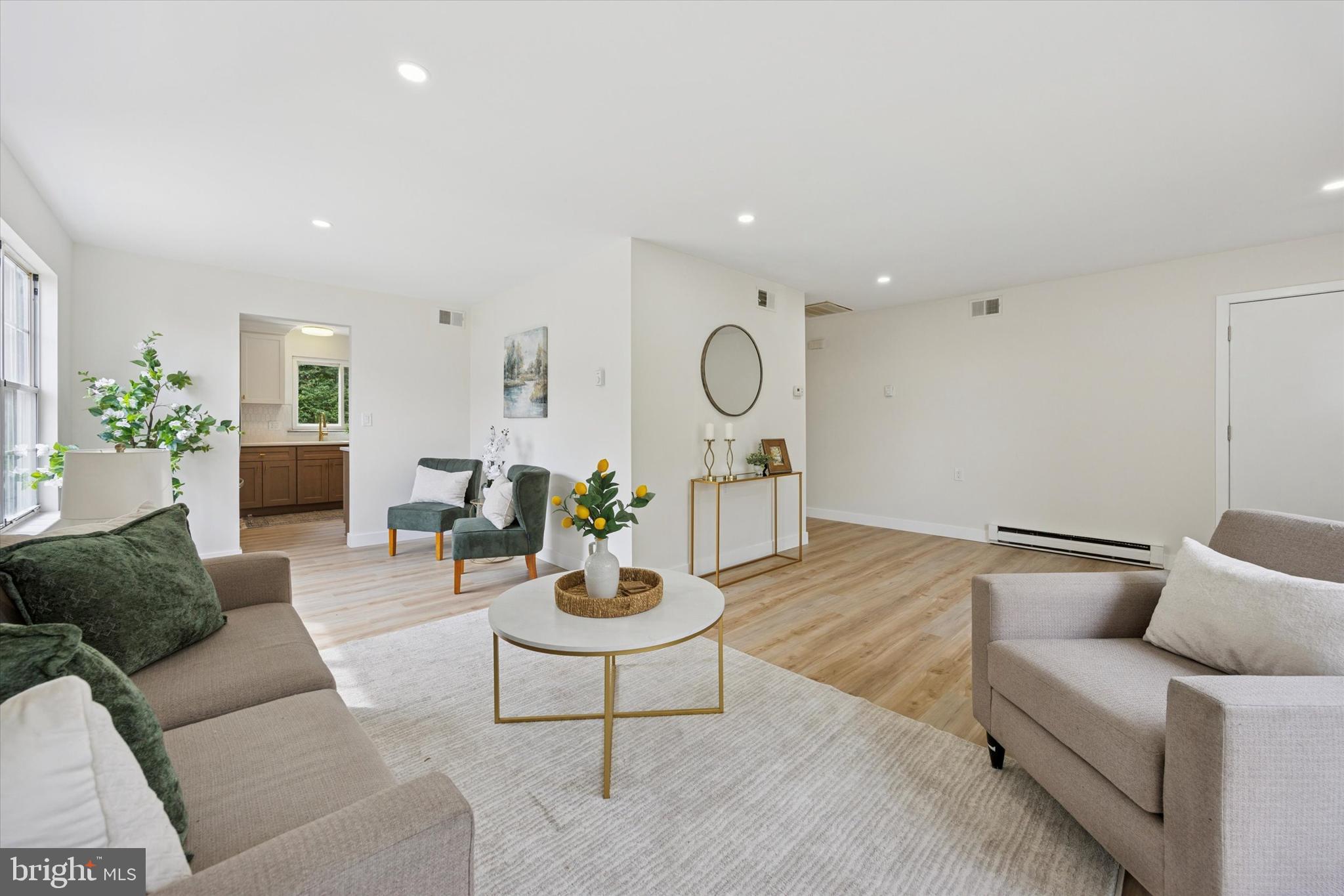 LEISURETOWNE - Residential