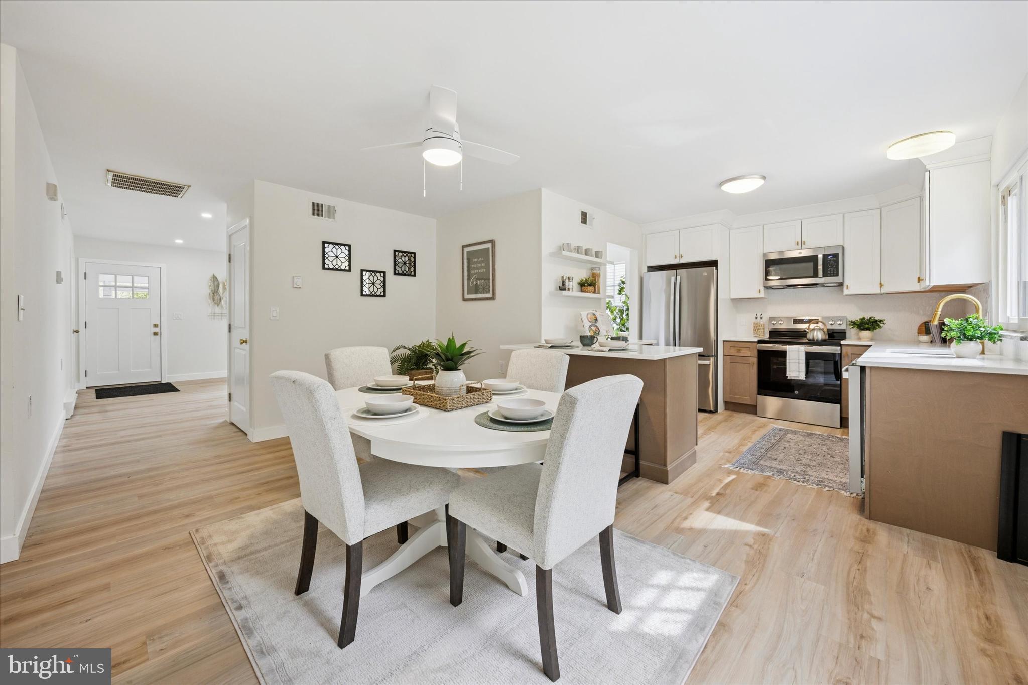 LEISURETOWNE - Residential